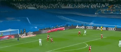 1631489384214020652.gif